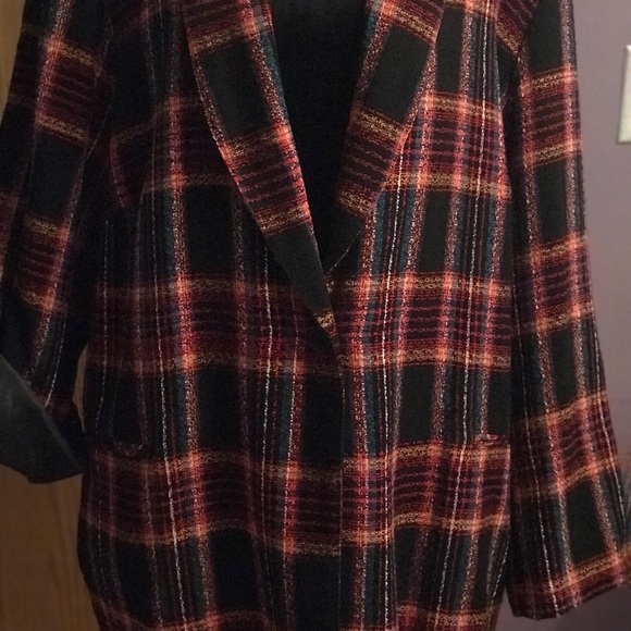 Blazer - Picture 2 of 3